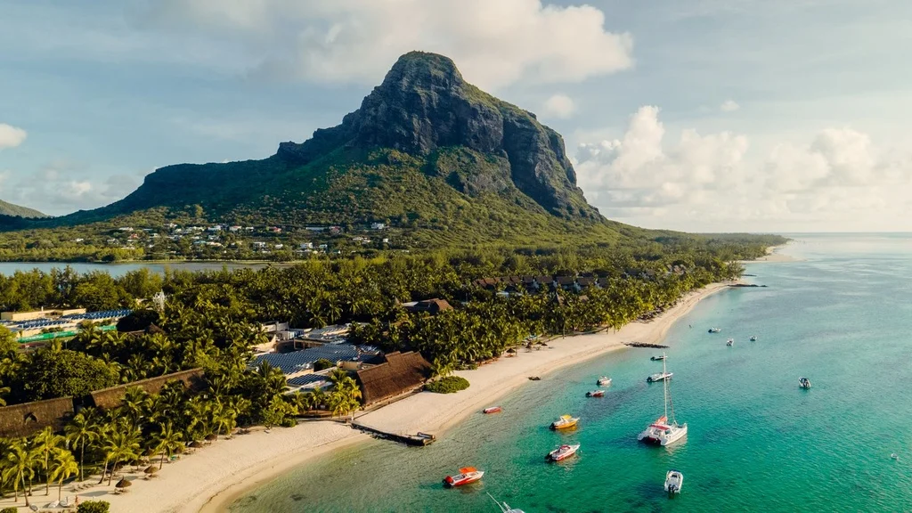 Paradis Beachcomber Golf Resort & Spa *****